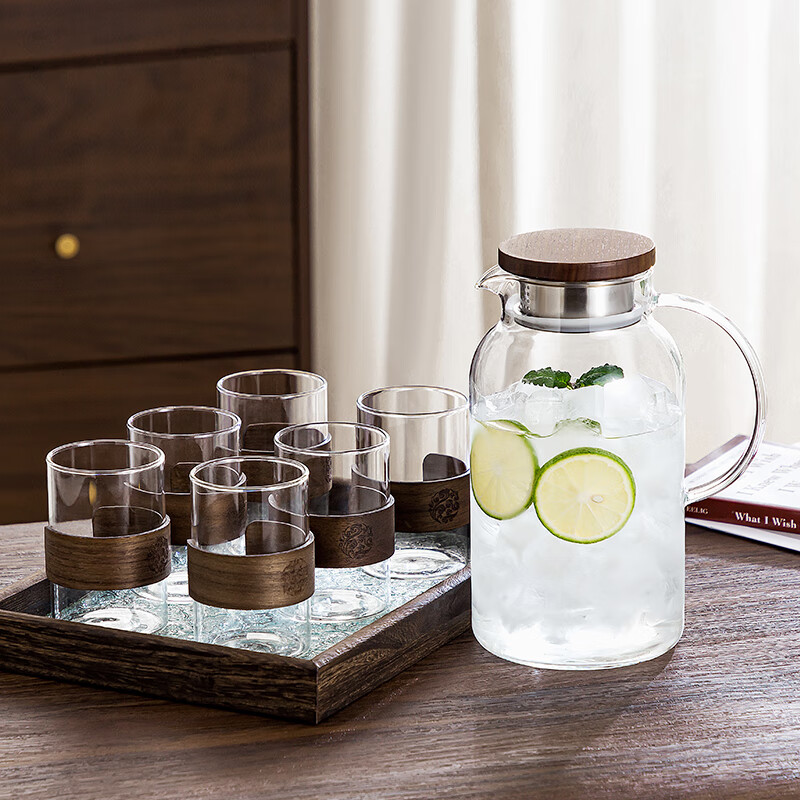 QINGPINGGUO New Chinese-Style Glass Cold Water Pitcher 1.95L Heat-Resistant Large Capacity High Borosilicate Thick Tea Infuser Jug