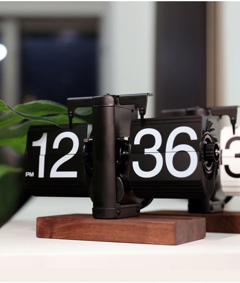 Momen Mechanical Automatic Page-Turning Clock Vintage Nordic Minimalist Style Living Room Personalized Desktop Creative Decorative Ornament Solid Wood Base Clock Back to School Birthday Gift for Men a 10