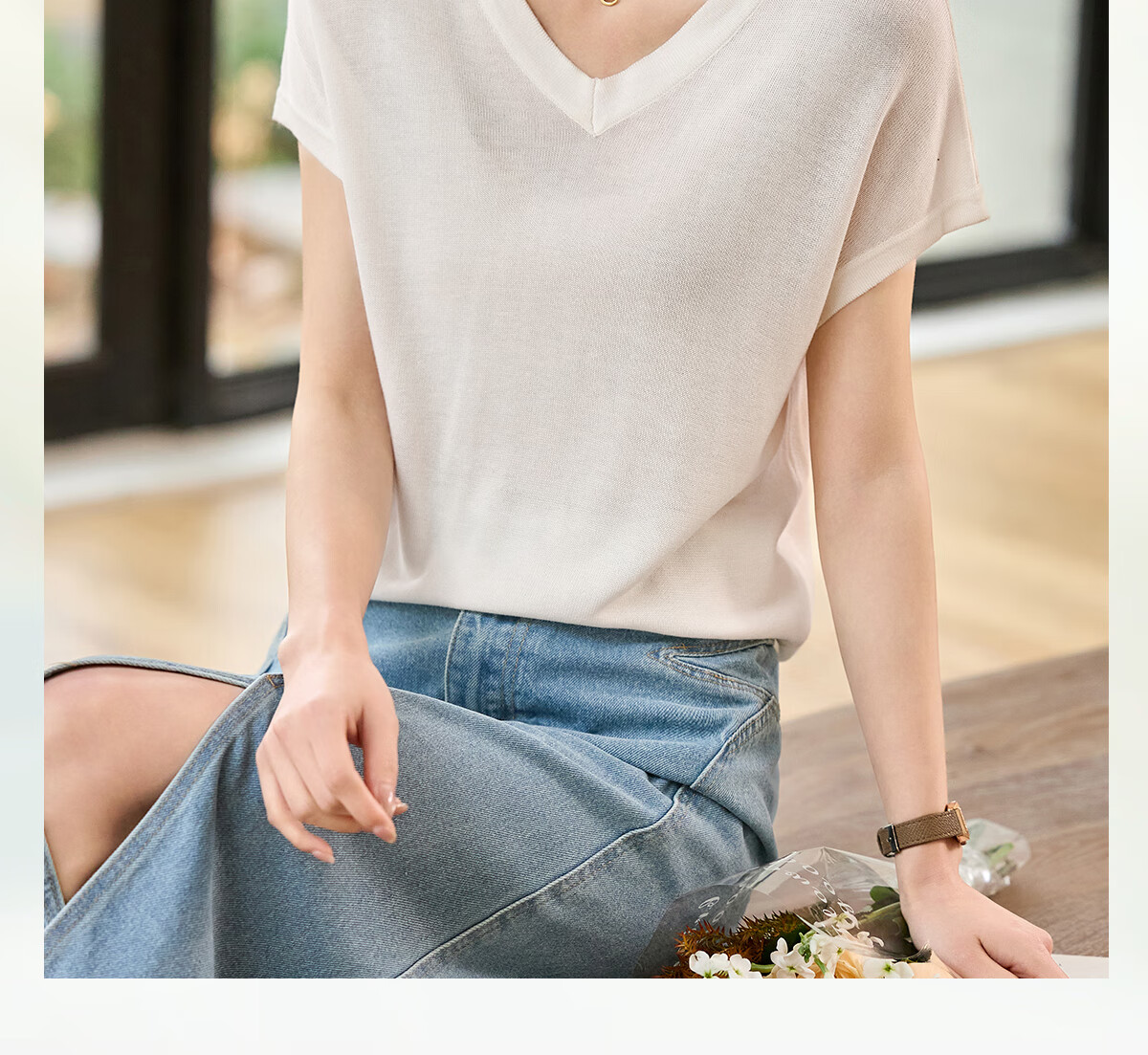 Taxiang Women's Short-Sleeve V-Neck Thin Summer Knit T-Shirt with Hollow Design at Back, Distinctive Top Blouse T52T078 1