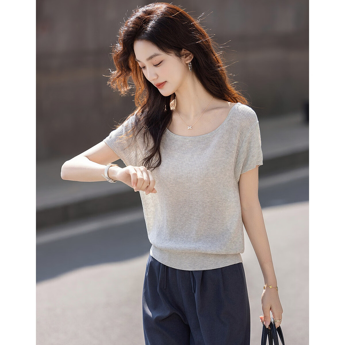 Dme [Containing Natural Linen] Summer Elegant Round Neck Short-Sleeve Sweater, Loose-Fitting Petite Knit Top for Wome