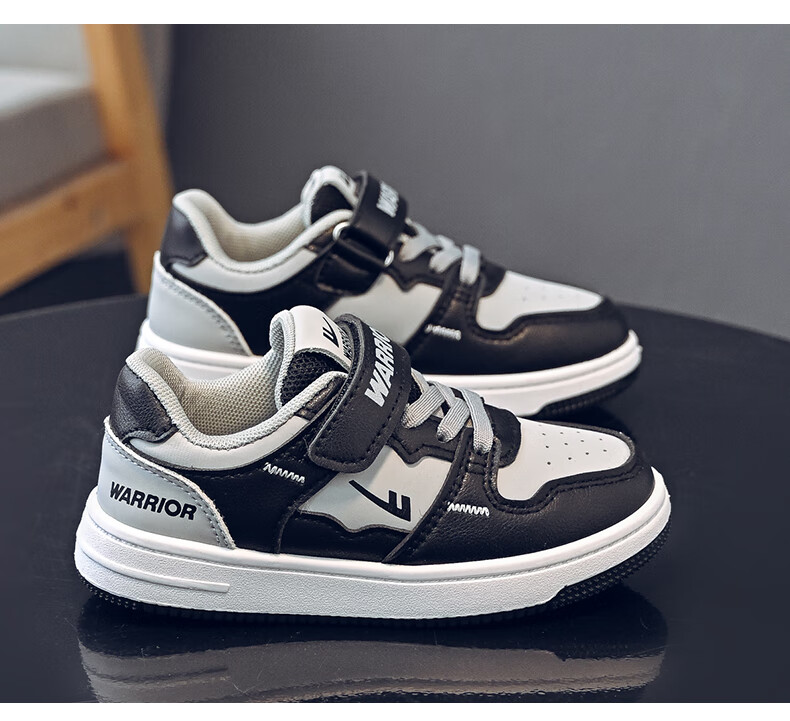 Warrior Boys' Skateboard Shoes, Spring And Autumn Style, Velcro Closure, Lightweight Children's Sneakers WZ(CL)-1329 Black/white 31 4