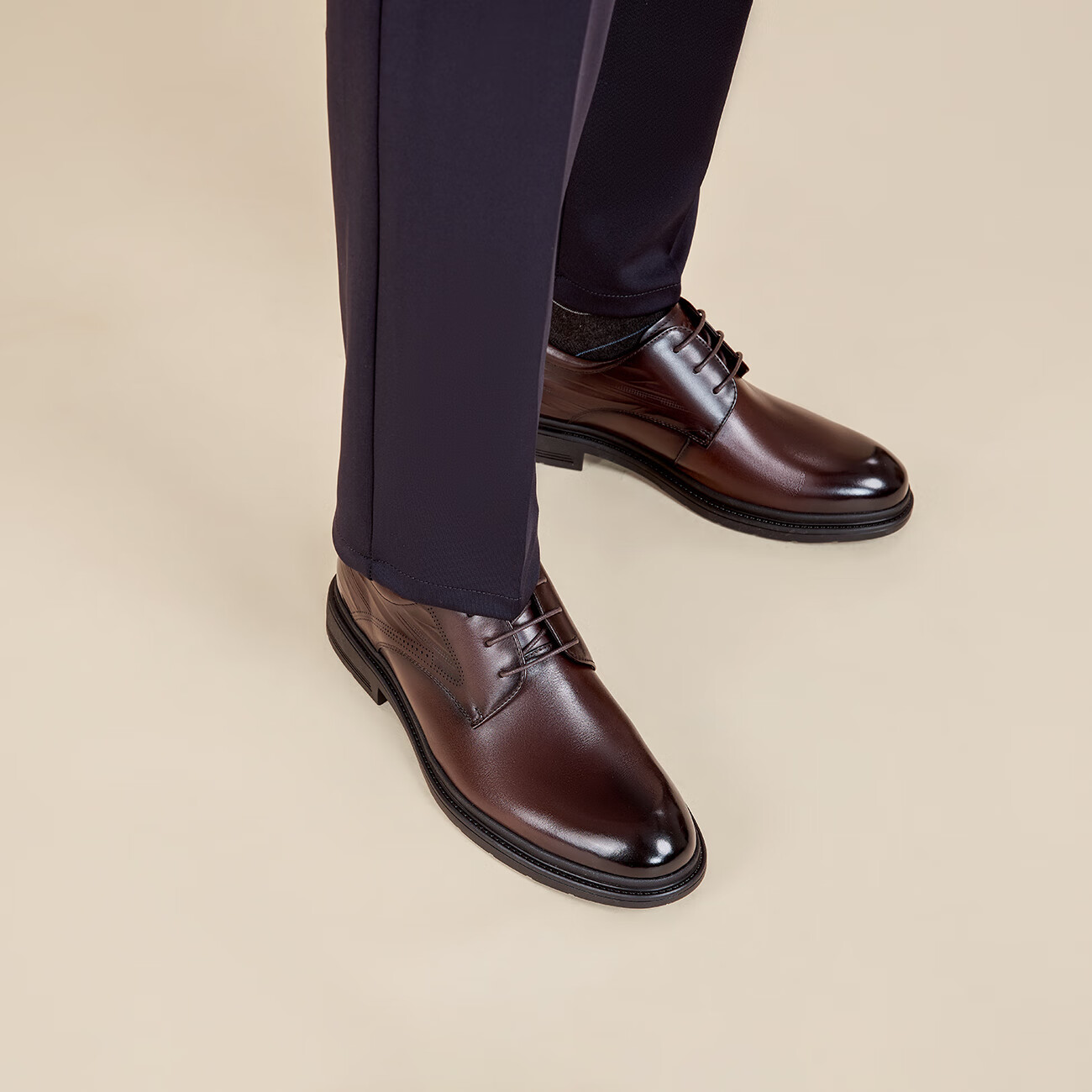 Aokang Men's Shoes, Spring 2025 Business Formal Leather Shoes, Cowhide British Style, Height-Increasing Lace-Up Leather Shoes, Brown, Size 40