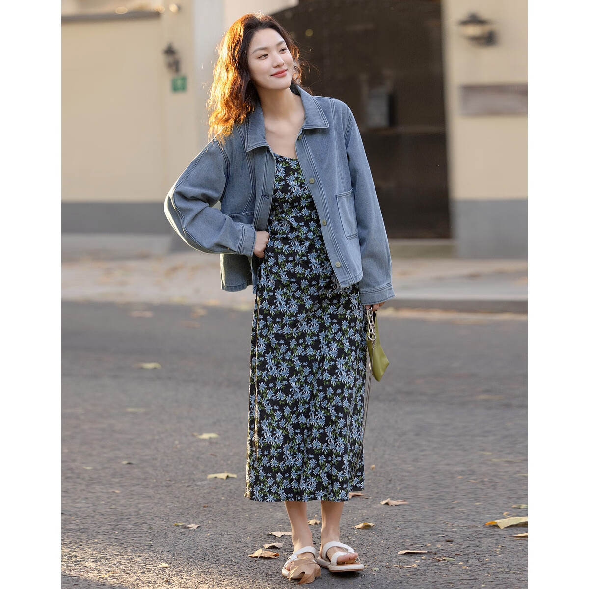 Dme [Gangdao Holiday] Spring Hong Kong Style Cloud-Feel Cotton Design Curved Line Divided Lapel Slimming Women's Denim Jacket
