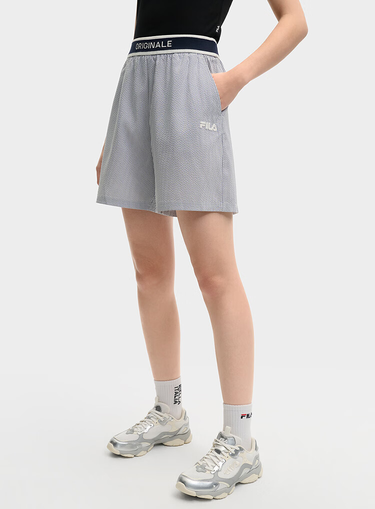 FILA Official Yang Mi Same Style Women's Woven Shorts, Summer Fashion Simple Loose Casual Three-Quarter Pants 1
