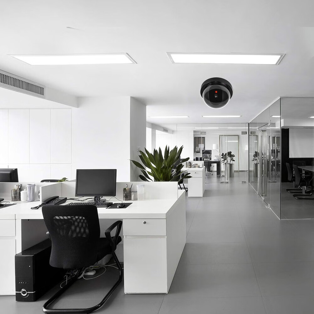 EAKUN Yikun Solar-Powered Surveillance Camera, No Electricity Or Internet Required, No WiFi Needed, 8 Million Pixel High-Definition, Indoor And Outdoor Use, No Data Plan Needed, Remote Mobile Phone Access, 360-Degree Coverage with Panoramic View 2