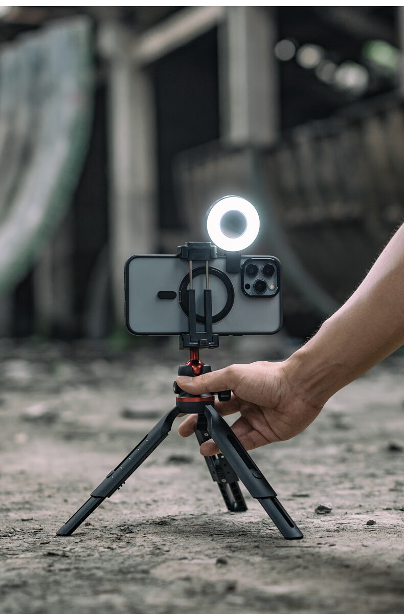 SUREWO Magnetic Phone Light, Pocket-Sized Portable Flashlight, Suitable for Apple IPhone 16/15, Mini Selfie MagSafe Photography Light, Portable Beauty Camera Light 1