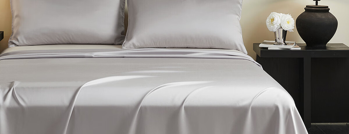 MIDO HOUSE Mingdu 60-Count Tencel Bedsheet Single Piece Solid Color Double-Sized All-Season Flat Sheet, 245*270cm, Light Sprout Gree 1