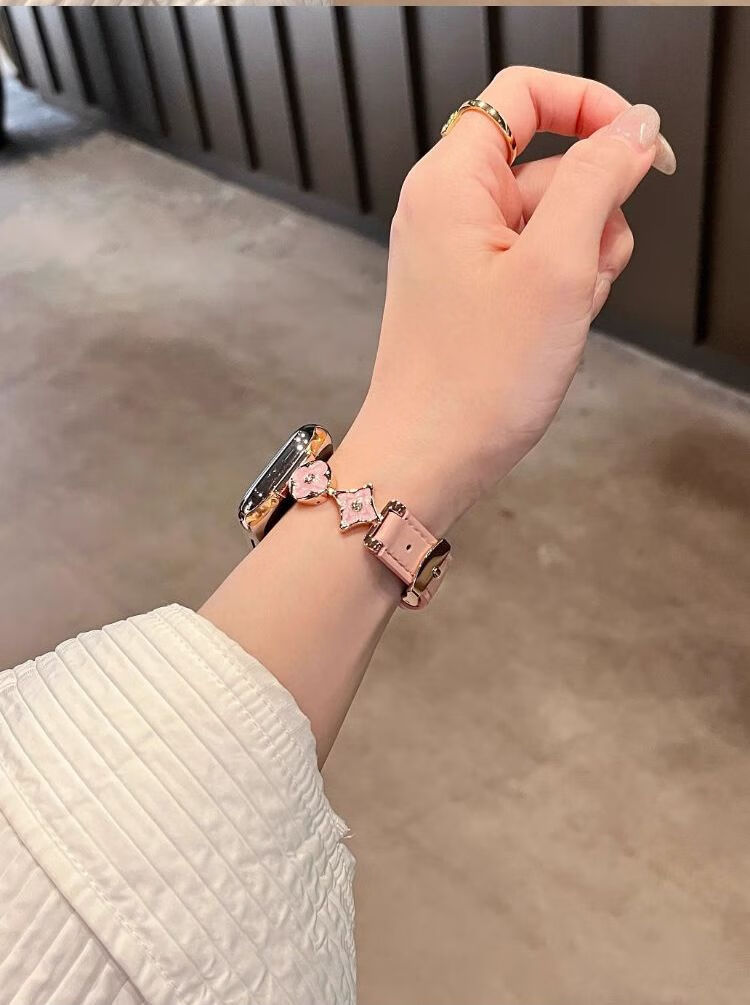 Biaodaige Leather Strap for Apple Watch Series 12, Women's SE3/2, Compatible with S10/S9/11/iWatch, Fresh Autumn And Summer Style with Four-Leaf Clover Design for Women in Gold 5