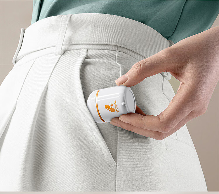 Daisy Leaf Portable Small Pill Box, Daily Light-Proof Pill Organizer, Mini Personal Medicine Storage, Moisture-Proof Compartment Box 1