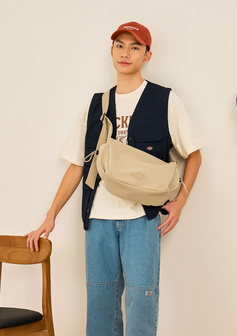 Dickies Shoulder Bag, Unisex Crossbody Bag, Nylon Casual Style, for School Commute And Travel, Large Capacity Dumpling Bag, Adjustable Small Size 26