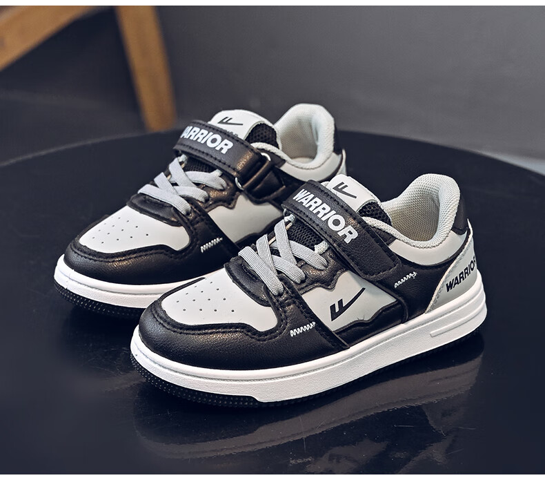 Warrior Boys' Skateboard Shoes, Spring And Autumn Style, Velcro Closure, Lightweight Children's Sneakers WZ(CL)-1329 Black/white 31 3