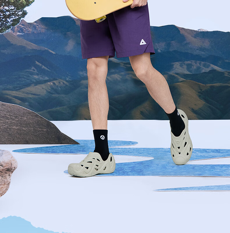 PEAK Taiji Qu Lang Su Xi Shoes for Men, Summer Outdoor Sports Sandals, New Soft-Soled Non-Slip Hole Shoes, DL520791 2