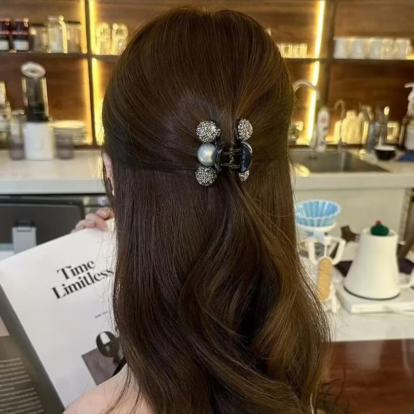 Huangjiama Hair Clip for Women, Back of Head Claw Clip, Elegant Small Hairpin, Stylish Hair Accessory, Silver Color 3