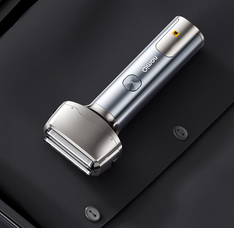 Qiman Electric Shaver Reciprocating Alloy Razor for Men with Three Heads Fully Washable Dry And Wet Dual Shaving Gift Box Set Birthday Present for Husband Or Boyfriend [Mid-Autumn Festival Gift] 22