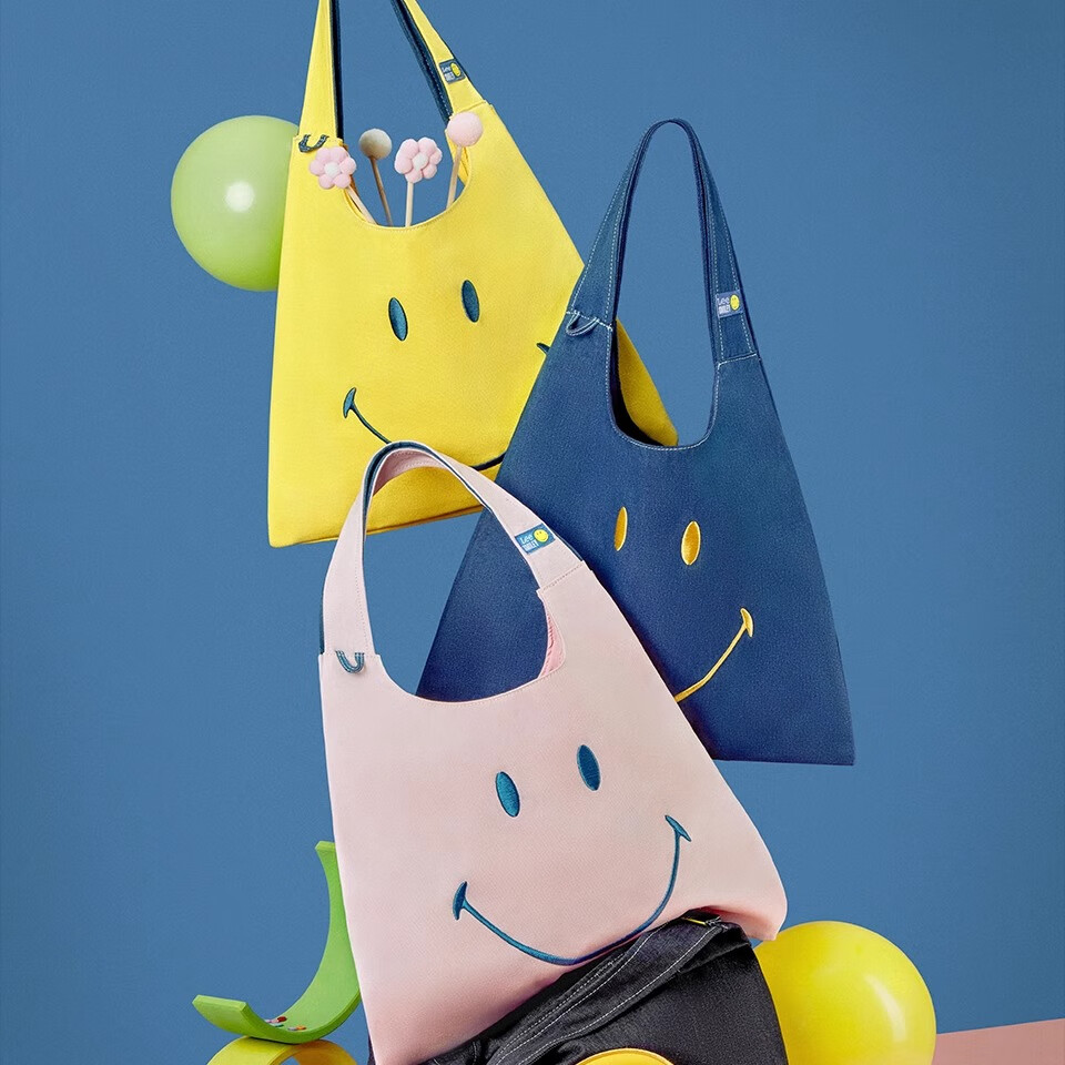 Lee Collaboration Smiley Face Women's Bag, Creative Tote Bag, Handbag, Large Capacity Shoulder Bag, Birthday Gift 2