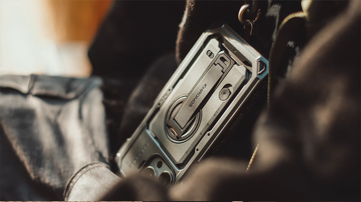 TILTA Iron Head Protective Case with Backplate for iPhone 16 Pro Max Rabbit Cage Anti-Drop Shell KHRONOS Meteor Series Deep Space Gray 8