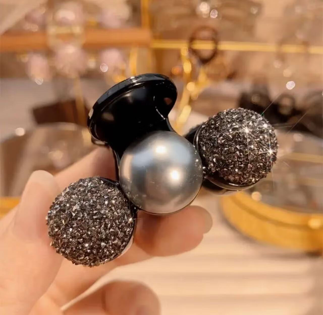 Huangjiama Hair Clip for Women, Back of Head Claw Clip, Elegant Small Hairpin, Stylish Hair Accessory, Silver Color 1