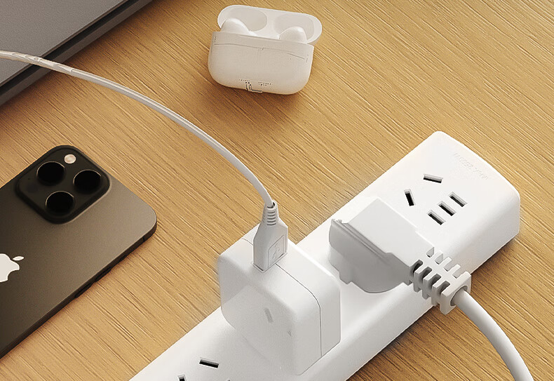 Deli Pearl White Series National Standard Safe Power Strip/Extension Cord/Power Bar/Power Board/Outlet Strip/Extension Cord with Master Switch, Protective Cover, 4 Outlets, 3 Meters, LX128 2