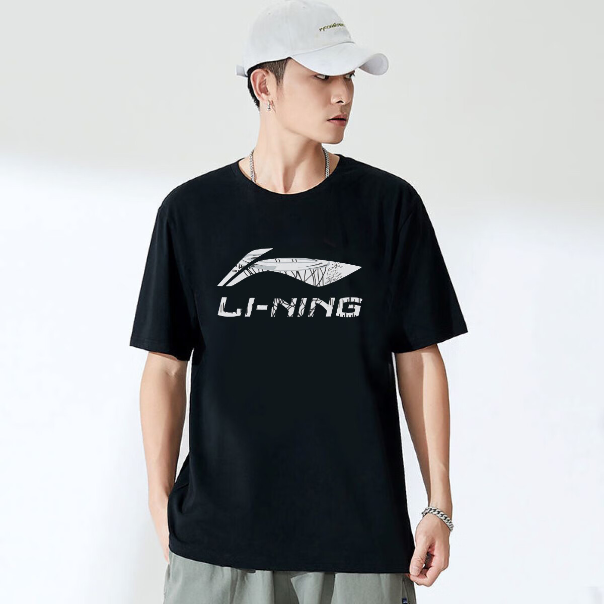LI-NING Men's Short Sleeve T-Shirt Summer Skin-Friendly Comfortable Breathable Crew Neck Casual Fashion Loose Sports Top