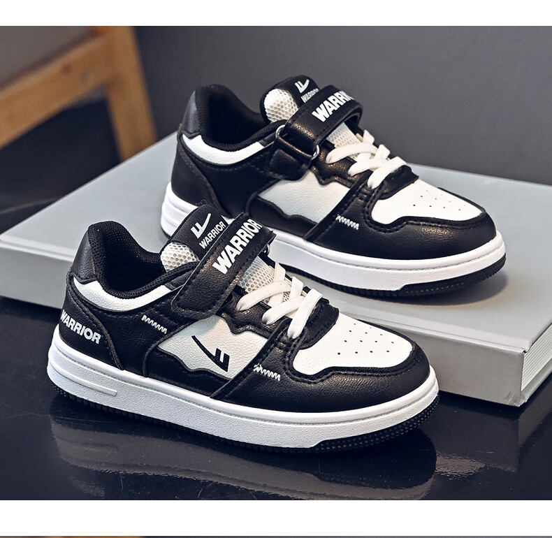 Warrior Boys' Skateboard Shoes, Spring And Autumn Style, Velcro Closure, Lightweight Children's Sneakers WZ(CL)-1329 Black/white 31 11