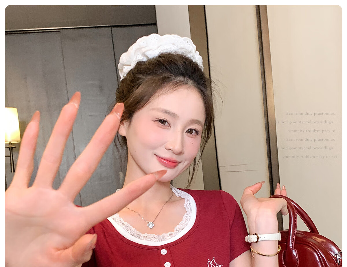 Halo Queen Women's Short-Sleeve T-Shirt, Round Neck, Red And White Contrasting Color Lace Splicing, Slim-Fit Embroidered Bow Waist-Cinching Slimming H52T076 1