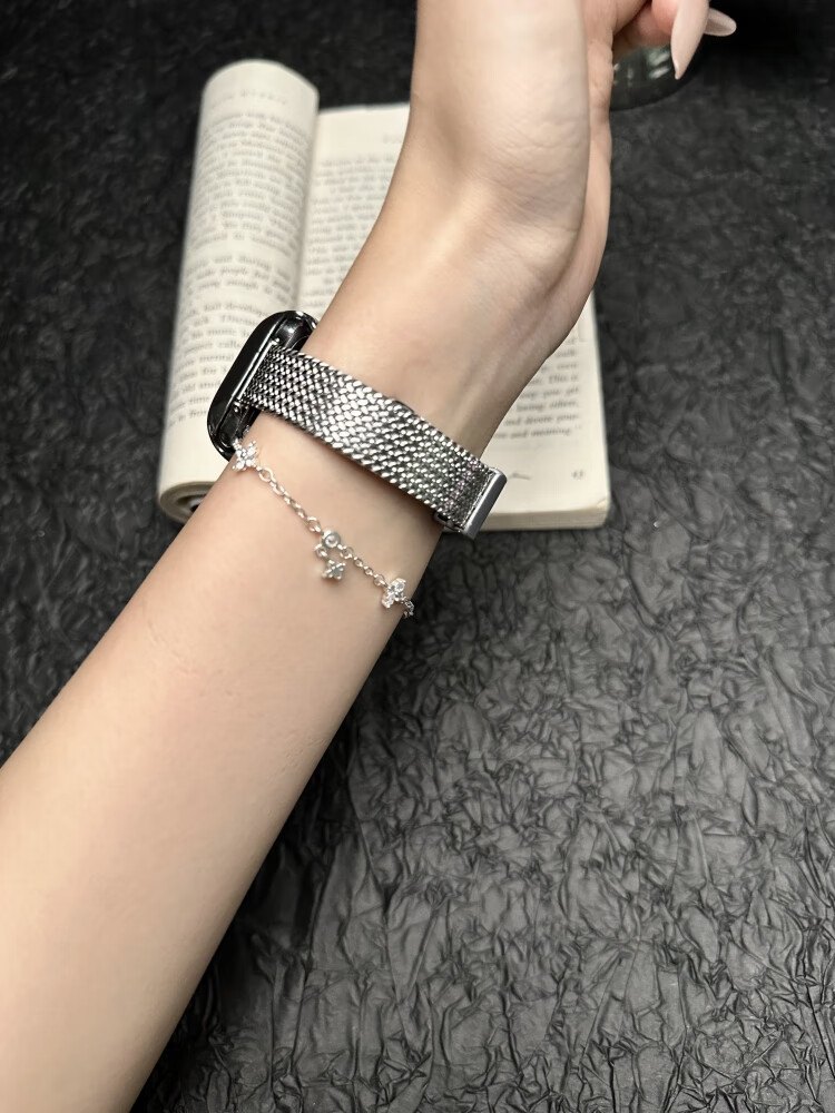 Biaodaige Suitable for Apple Watch S12 Strap, Apple Watch S11 Summer Breathable Women's IWatch S9/10/8/7/SE2/3 Slim Waist Chain-Style Women's Bracelet 6