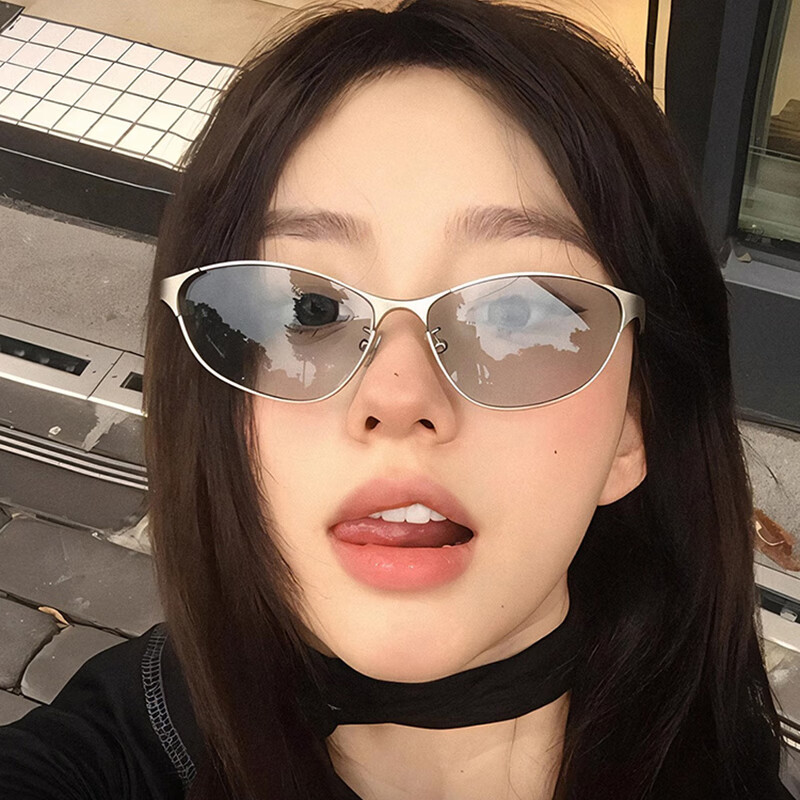 GOGOSOON New Y2k Retro Cat Eye High-End Metal Sunglasses for Women, Futuristic Riding Feel, UV Protection Sunglasses