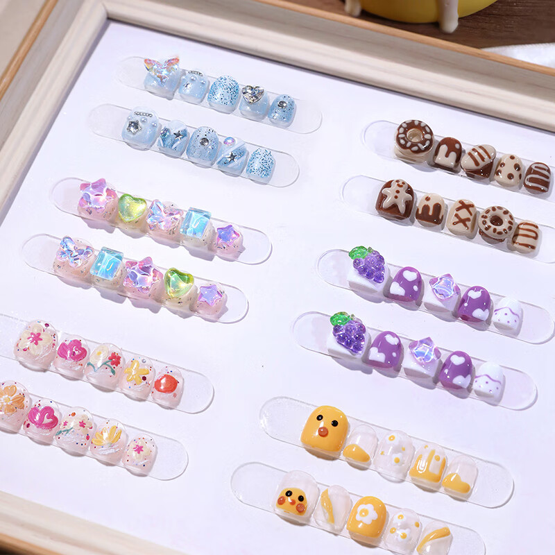 Miss Candy Handmade Children's Wearable Armor, Cute Little Flower Nail Stickers, Reusable SR019, Colorful Little Flowers, M Size
