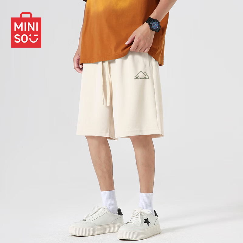 MINISO Heavyweight Shorts for Men, New Summer Style Loose-Fitting Five-Point Pants, Casual Mid-Length Trousers for Teenagers, Light Beige, Size M