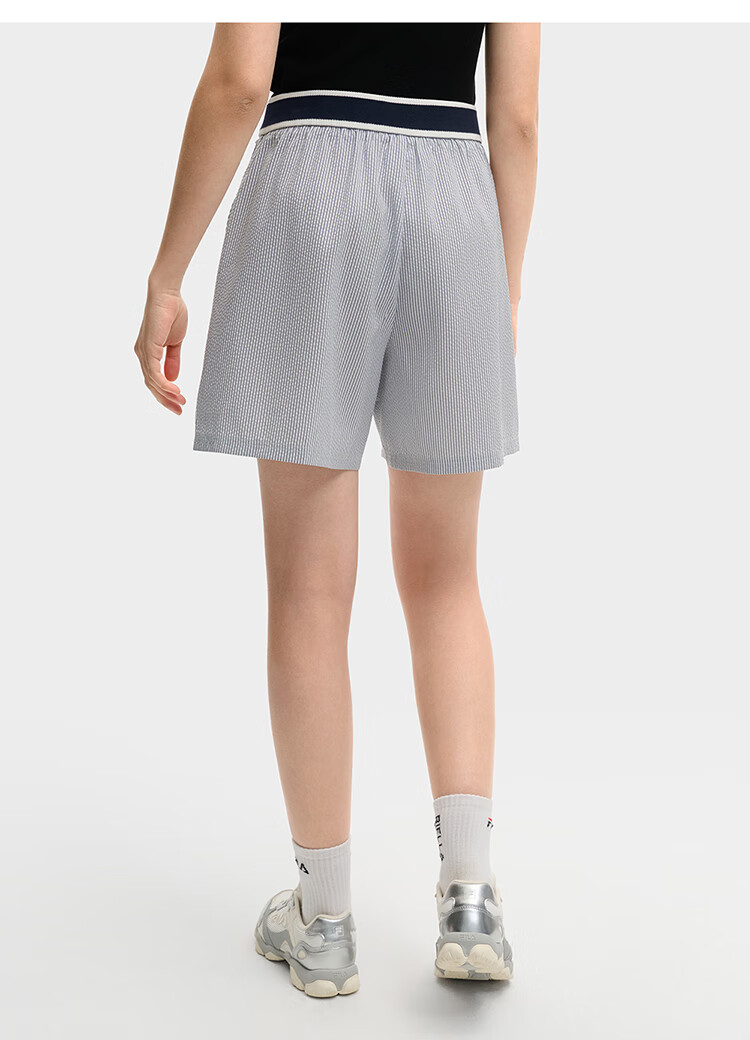 FILA Official Yang Mi Same Style Women's Woven Shorts, Summer Fashion Simple Loose Casual Three-Quarter Pants 2