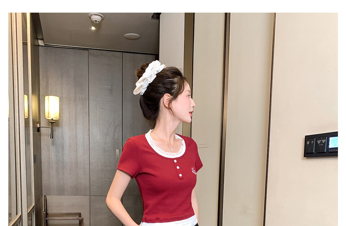 Halo Queen Women's Short-Sleeve T-Shirt, Round Neck, Red And White Contrasting Color Lace Splicing, Slim-Fit Embroidered Bow Waist-Cinching Slimming H52T076 12