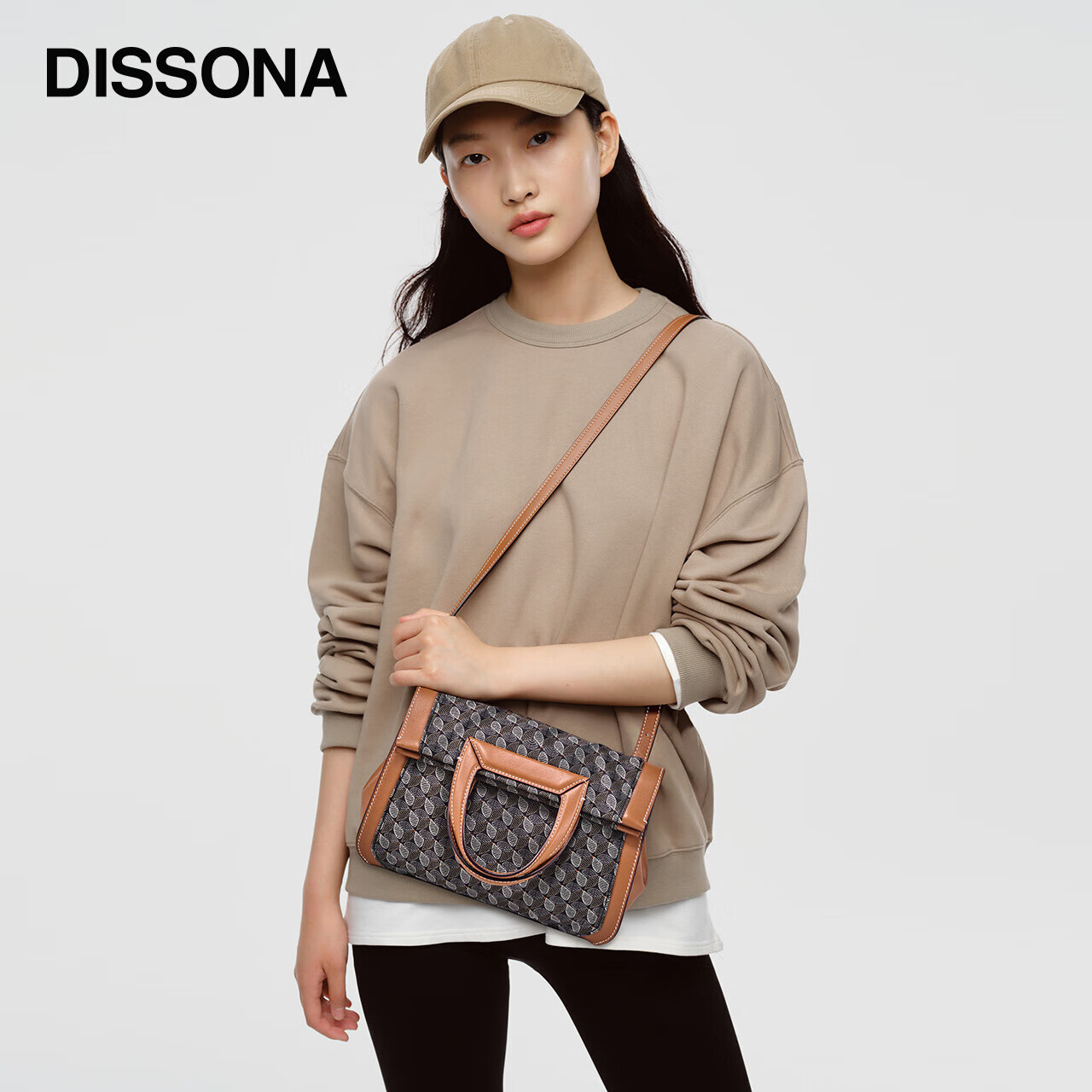 DISSONA Women's Handbag, Monogram Shoulder Bag, Tote Bag, Commuter Bag, Foldable Bag, Monogram Color