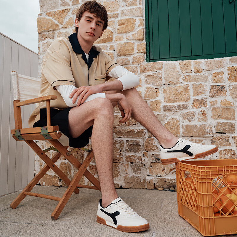 Diadora Casual Shoes for Men And Women, LOYAL Suggests Ordering Half Size Up, White/black, Size 37