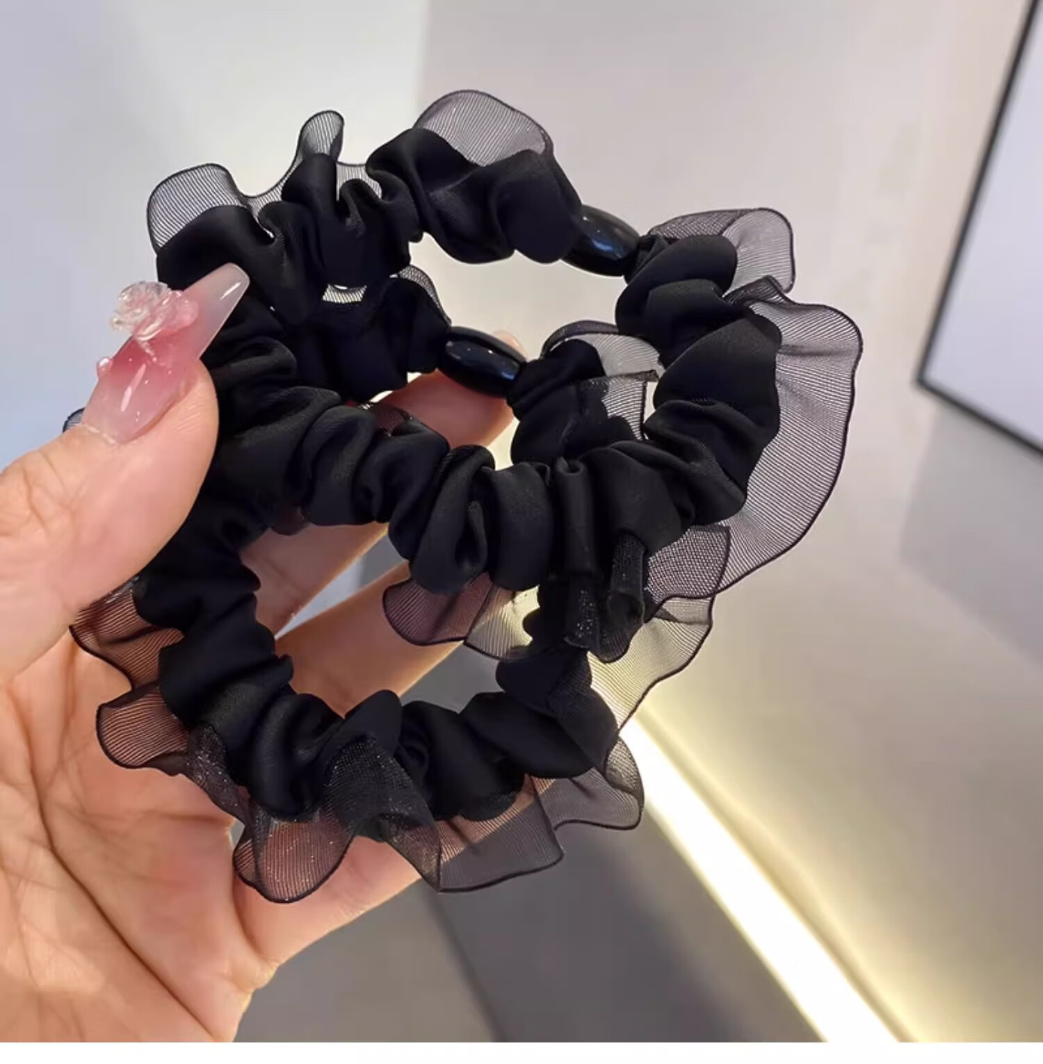 Xiangwan Hair Ties 2-Piece Set, Scrunchies, Mesh Flowers, Ribbon Hair Bands for Women, Elegant Ponytail Holders, Non-Damaging Elastic Hair Bands 2