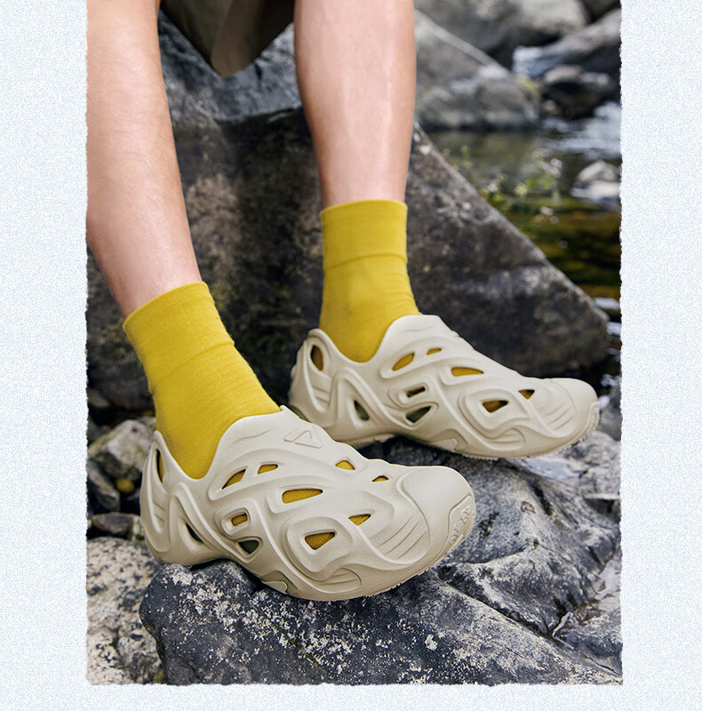 PEAK Taiji Qu Lang Su Xi Shoes for Men, Summer Outdoor Sports Sandals, New Soft-Soled Non-Slip Hole Shoes, DL520791 17