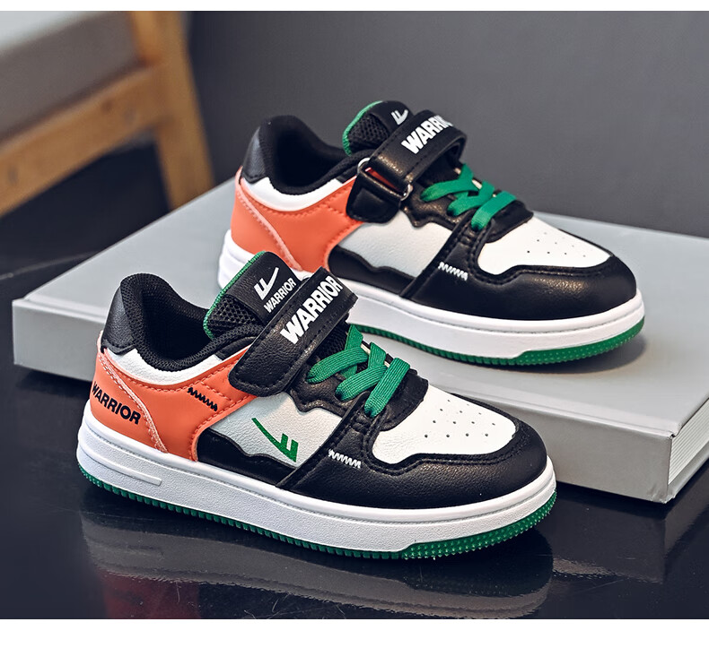 Warrior Boys' Skateboard Shoes, Spring And Autumn Style, Velcro Closure, Lightweight Children's Sneakers WZ(CL)-1329 Black/white 31 8
