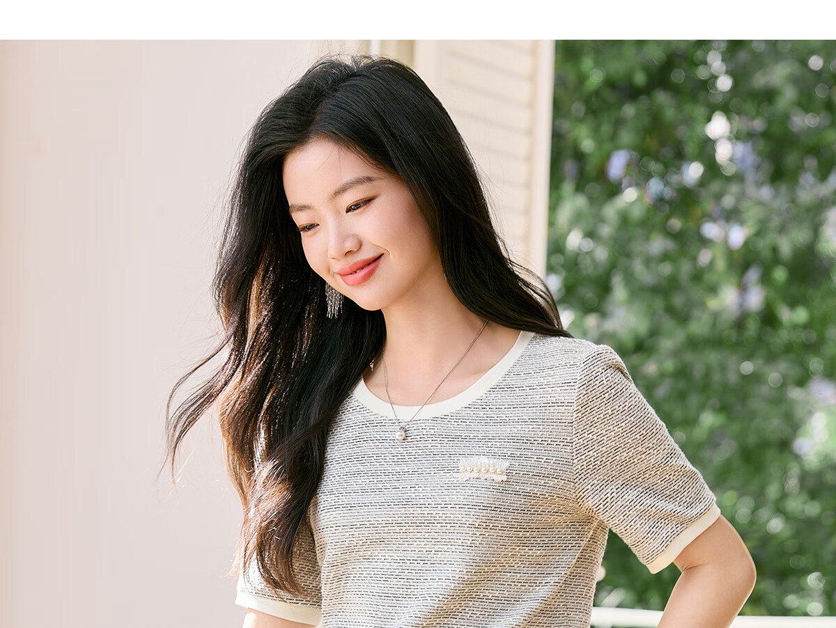 Taxiang Long-Sleeve T-Shirt for Women, Round Neck, Chanel-Style, Regular Shoulder Top, Versatile Design Long-Sleeve Base Shirt, Women's T53T031 9