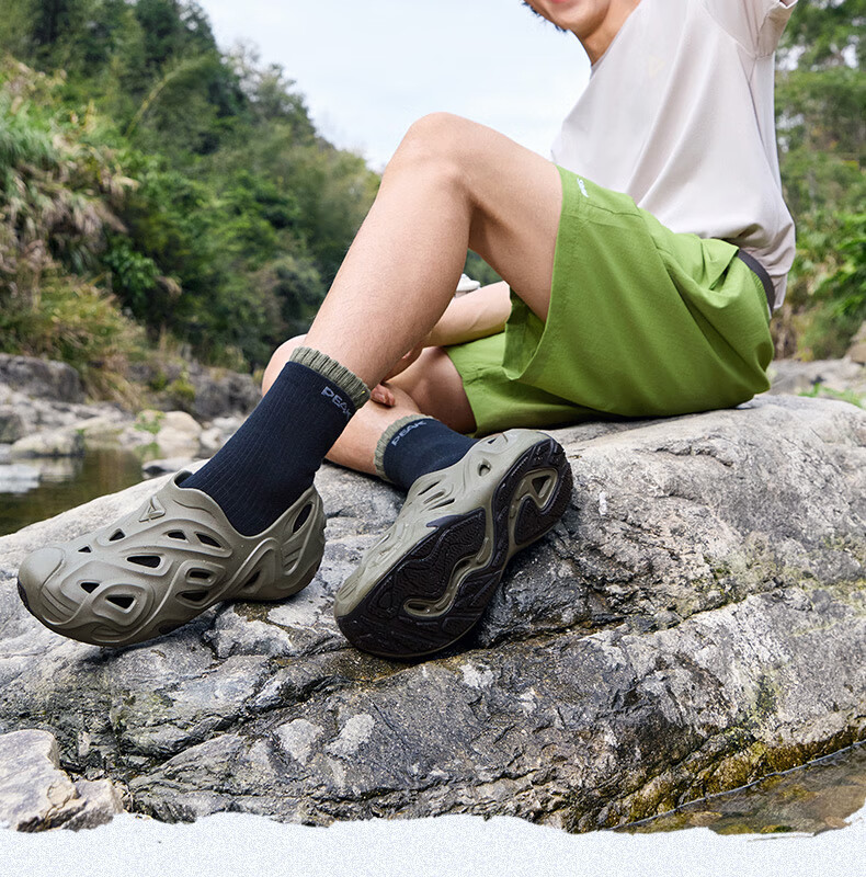 PEAK Taiji Qu Lang Su Xi Shoes for Men, Summer Outdoor Sports Sandals, New Soft-Soled Non-Slip Hole Shoes, DL520791 19
