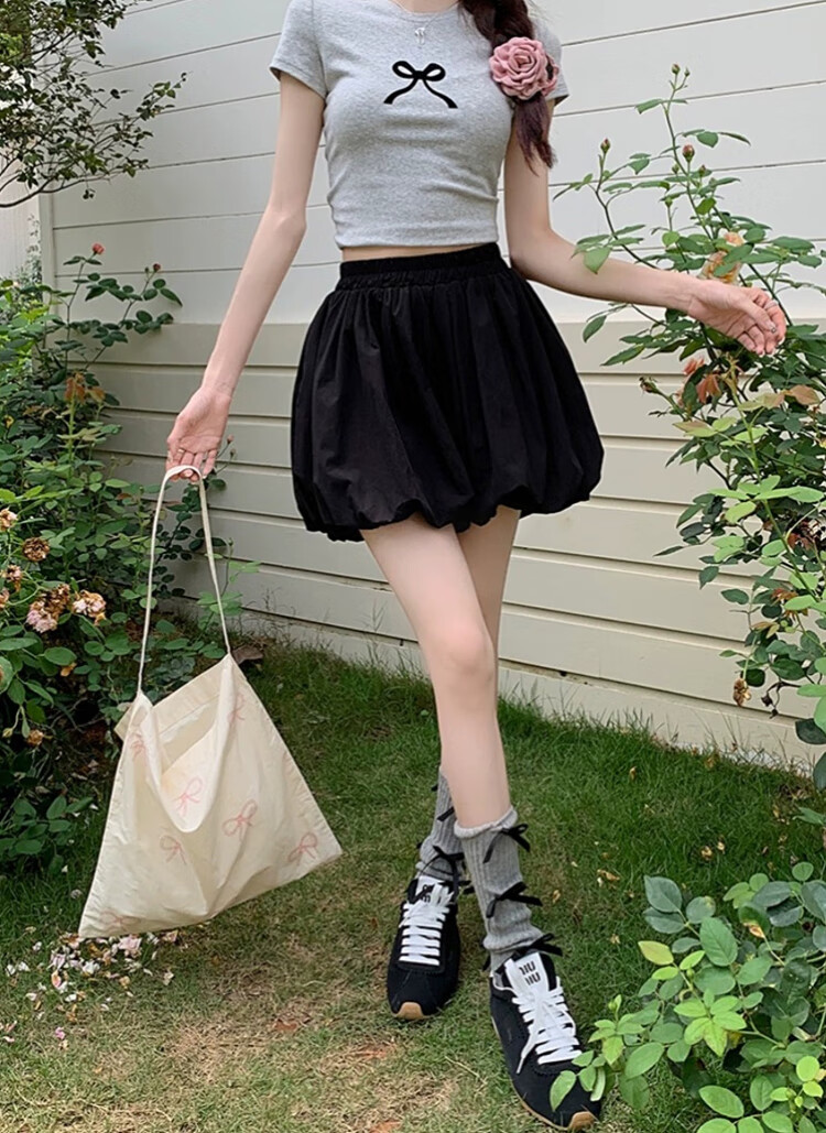 Ziyouxi Pompom Flower Bud Skirt Pants for Women, 2026 Summer New Design High-Waisted Slimming A-Line Wide-Leg Knee-Length Cloud Shorts 1