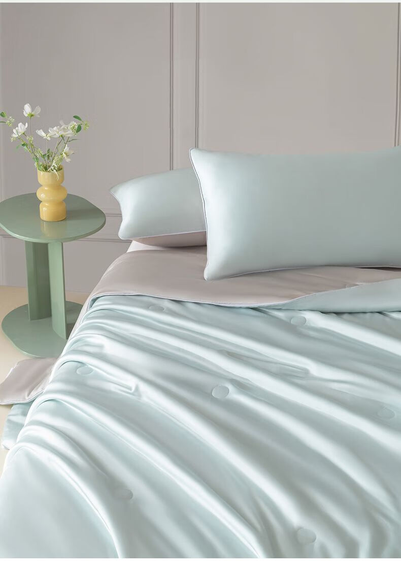 MINISO Summer Silky Cooling Comforter for Skin-Friendly Air Conditioning, Student Dormitory Single Summer Quilt 150x200cm 6