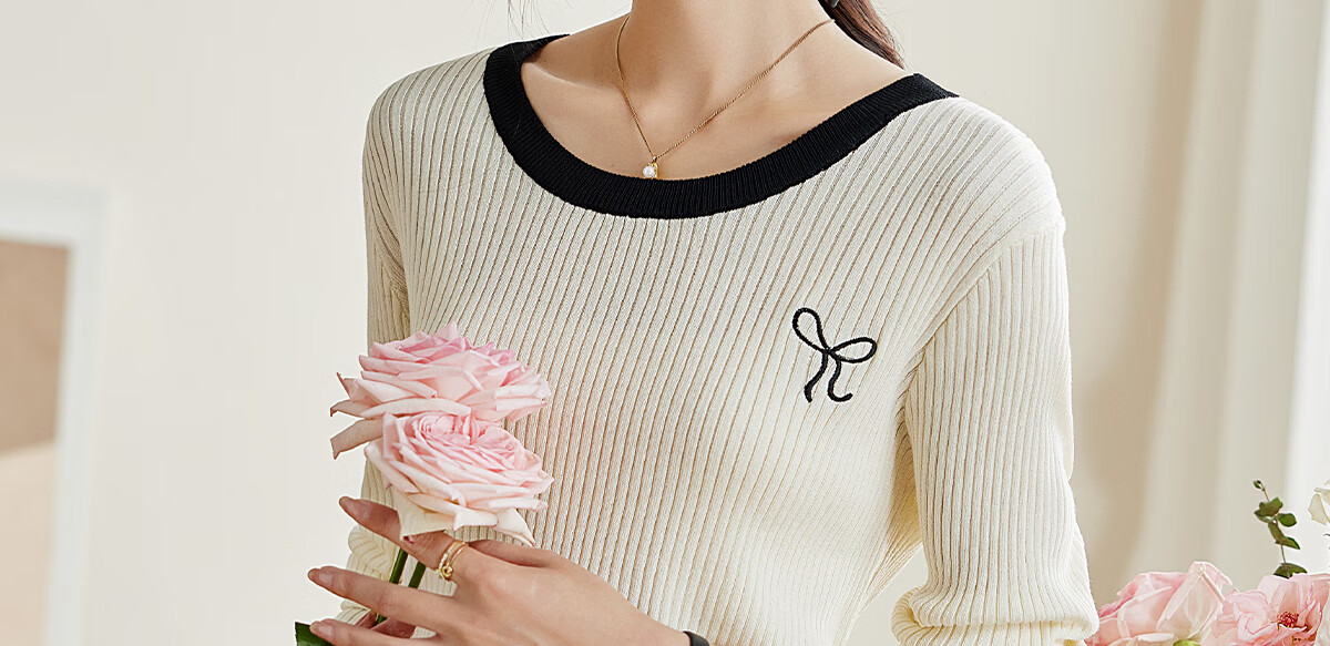 PinCai Women's Knit Sweater, Early Autumn Round Neck Bow Embroidery Knit Top, Slim-Fit Base Layer Sweater P143Z3009 51