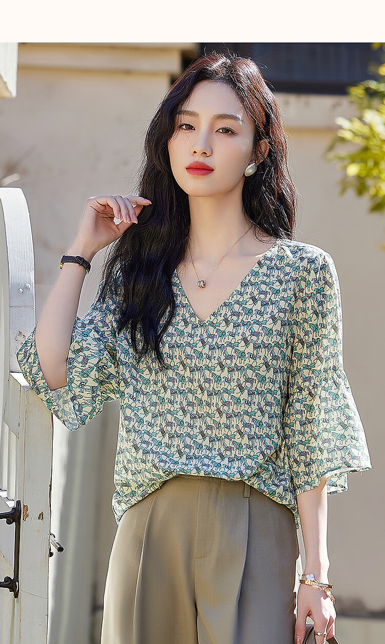 Demana [Artistic Melody] Summer V-Neck Composite Silk Huayao Shirt with Pleated Bell Sleeves Flowing Blouse Women's Top 25