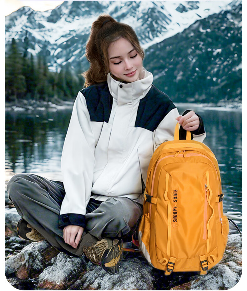 SNOOPY Outdoor Hiking Backpack for Women And Men, Lightweight Travel Backpack with Large Capacity, Orange 6