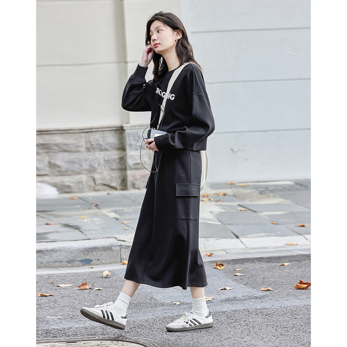Demana 250G Pique Air Layer Spring Lightweight Warm Letter Embroidered Sweatshirt Set Split Short Two-Piece Women