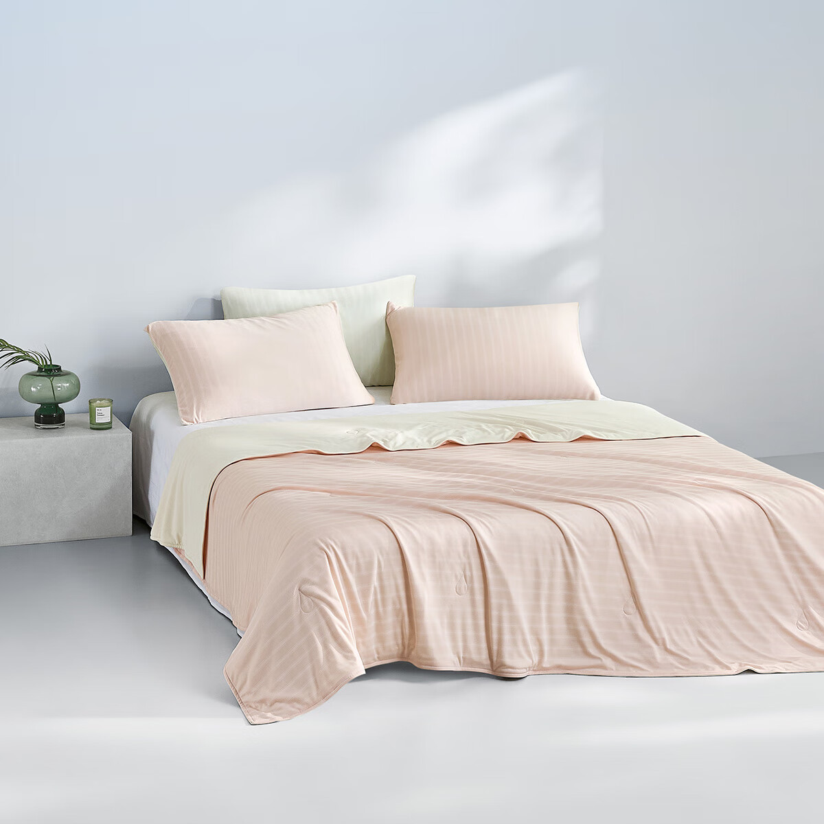 LUOLAI Home Textiles Deep Sleep Ice Silk Quilt 3.0 Class A Washable Cooling Summer Quilt, Cooling Value 0.27, Pink, 1.5 Meters