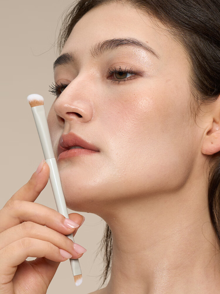 Rownyeon Makeup Brush Chamo CM184 Flat And Slanted Head Foundation Brush for Professional Makeup Artists 8