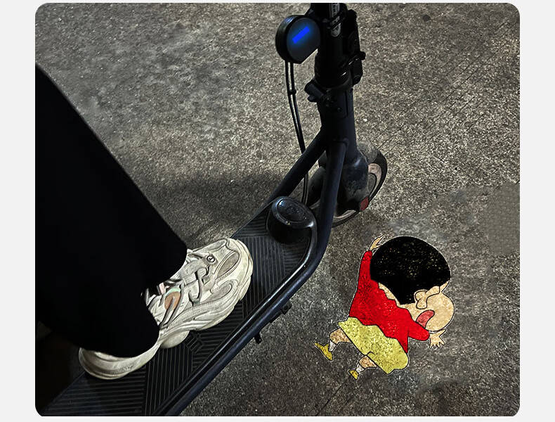 Siwangongli Children's Bicycle Electric Projection Light, Dynamic Atmosphere Lamp, Night Riding Motorcycle Skateboard Balance Bike Cartoon Warning Light 12