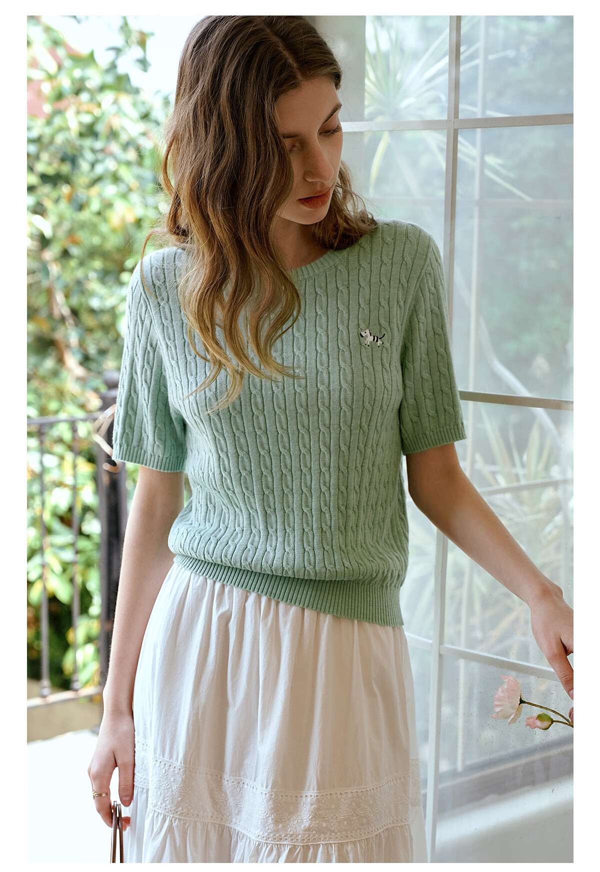 Oulain Summer Women's Short-Sleeve Knit Top, Casual Commuter Pullover Sweater, Apricot Color, Size L 32