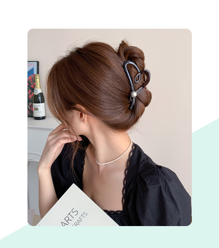 CHIMERA Stylish Premium Heart Hair Claw Large Hair Clip Shark Clip Hair Accessory for Women Birthday Gift 1