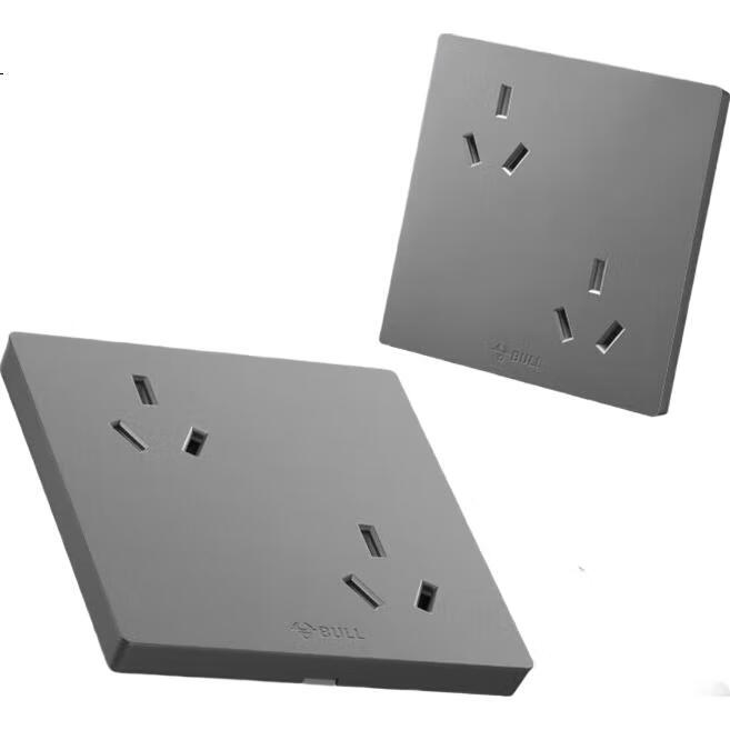 Розетка BULL G12Z233, 6 гнезд, 10А, 250В, цвет "Космический серый"